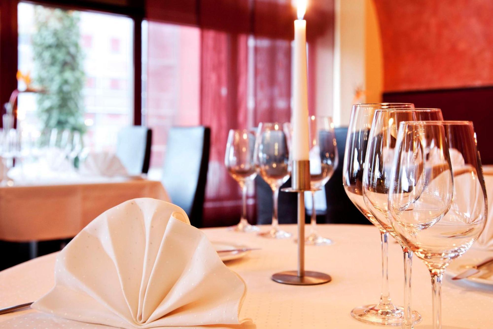 Western Hohenzollern Hotel 4*